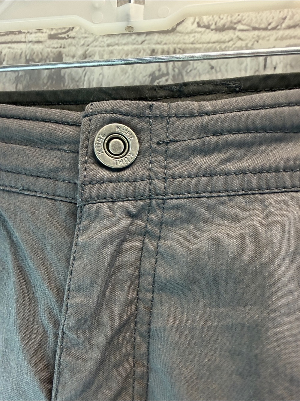Woman's KUHL Dark Gray Casual Shorts with Back Patch Pockets - Picture 3 of 8